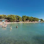Сasa de vacaciones Beautiful In With Wifi Slivnica