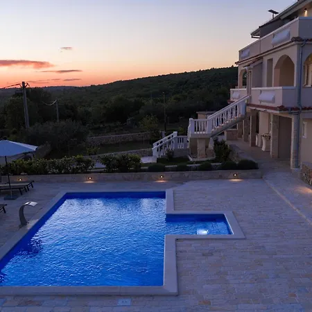 בית נופש Gorgeous In Slivnica